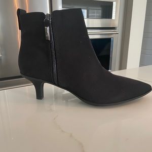 Anne klein bootie